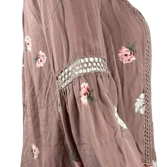 Torrid Dusty rose floral print top size 00/10-medium/large - Picture 6 of 9